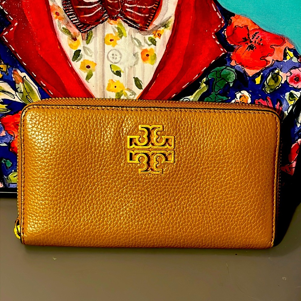Tory Burch Saffiano Leather Zip Around Logo Wallet